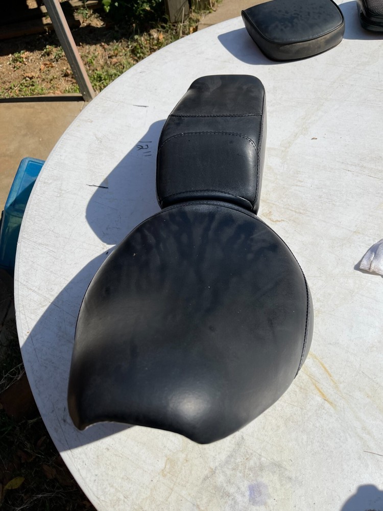Motorcycle king queen used seat