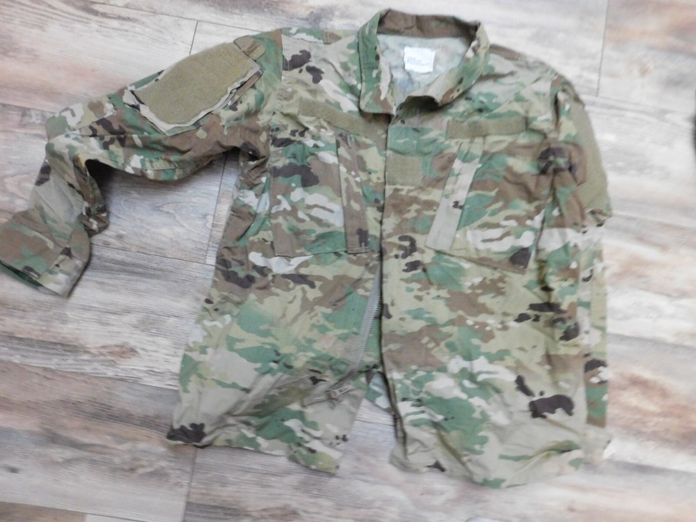 US ARMY OCP FEMALE COAT SZ 39 - REGULAR