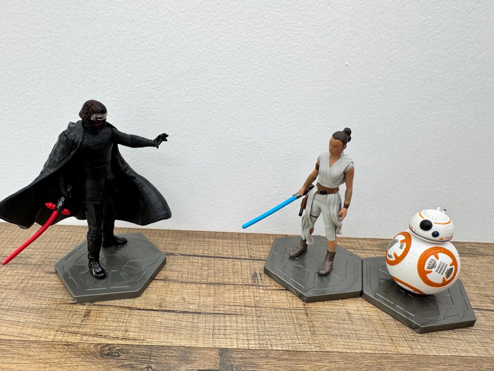 New Star Wars Characters & Sets
