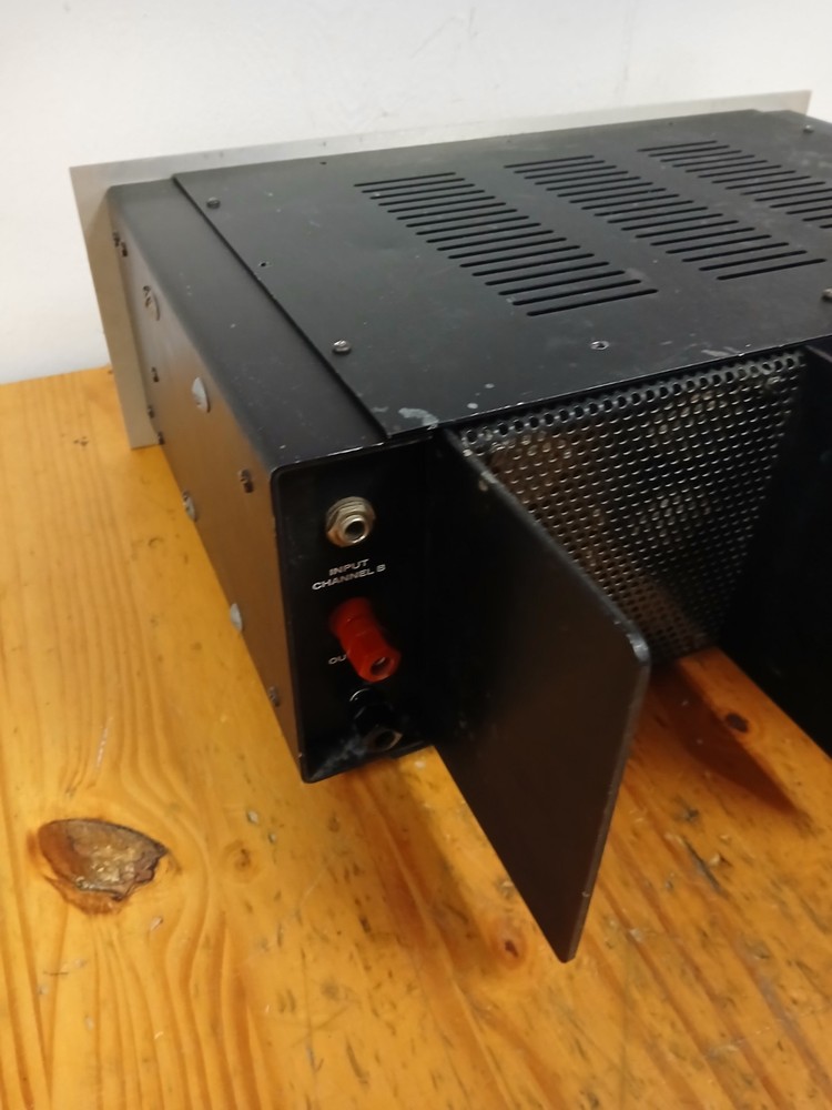 SAE Mark 3 a Stereo Power Amplifier 120 watts Side