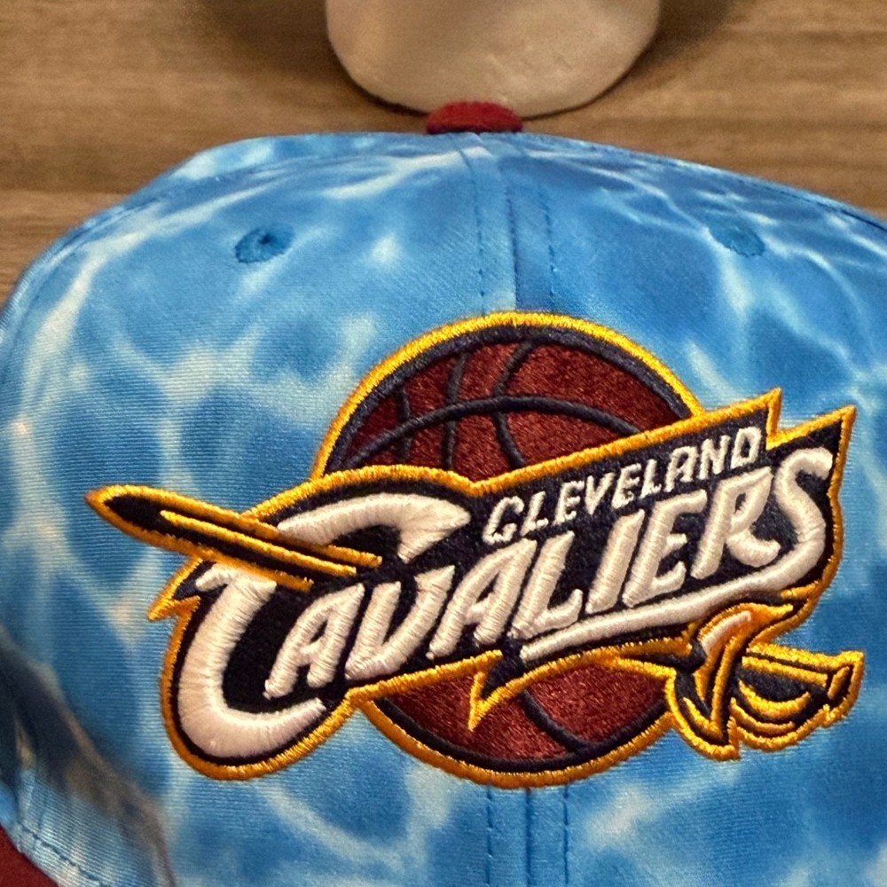 Cleveland Cavaliers Mitchell & Ness snapback hat cap