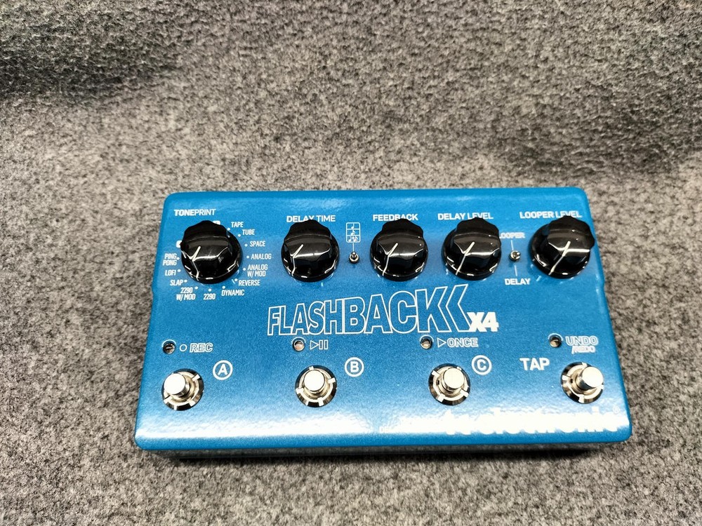 Flash Back X4 Effector No.nm1422