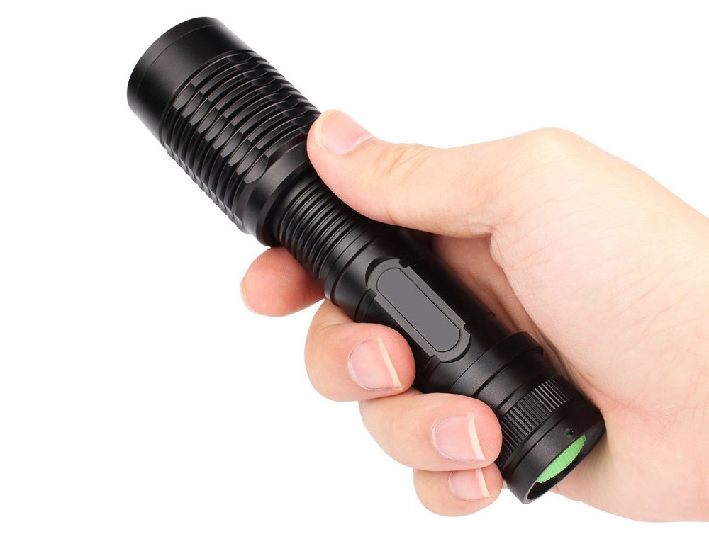 Metal LED Flashlight Torch 1165 With Adjustable Focus Zoom + Battery