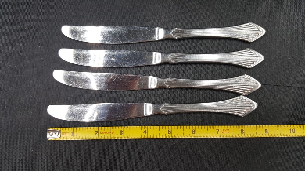 4 Towle  Primavera Stainless Knives