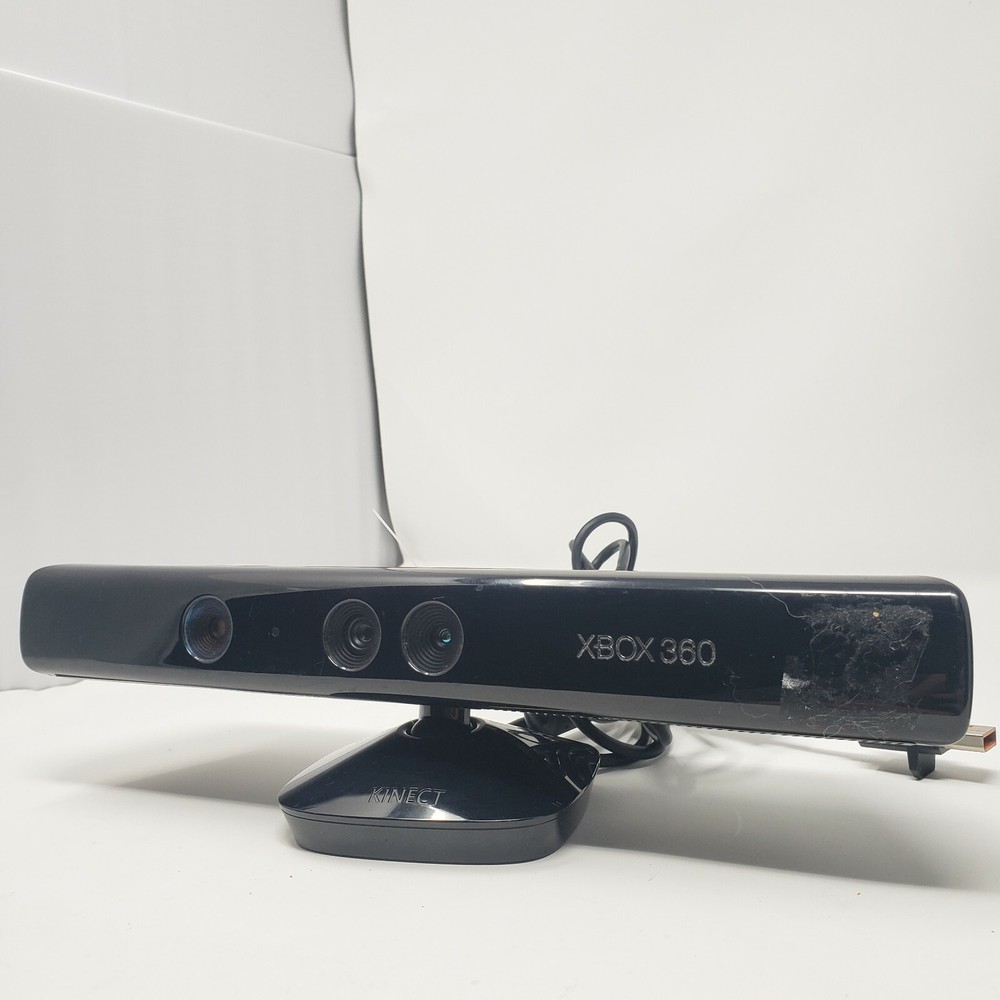 Kinect Xbox 360 S Bundle Video Game Console System MODEL 1439 4GB USA/CANADA