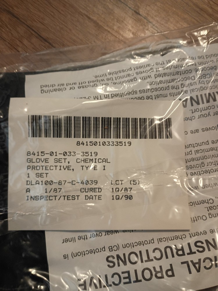 2Pack Brunswick Corp Chemical Protective Gloves Medium