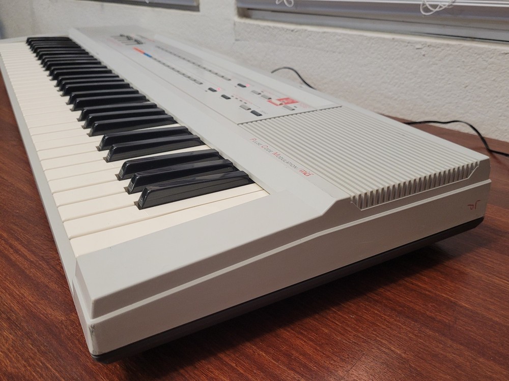 Hohner PSK-50 Pulse Code Modulation / Midi Keyboard