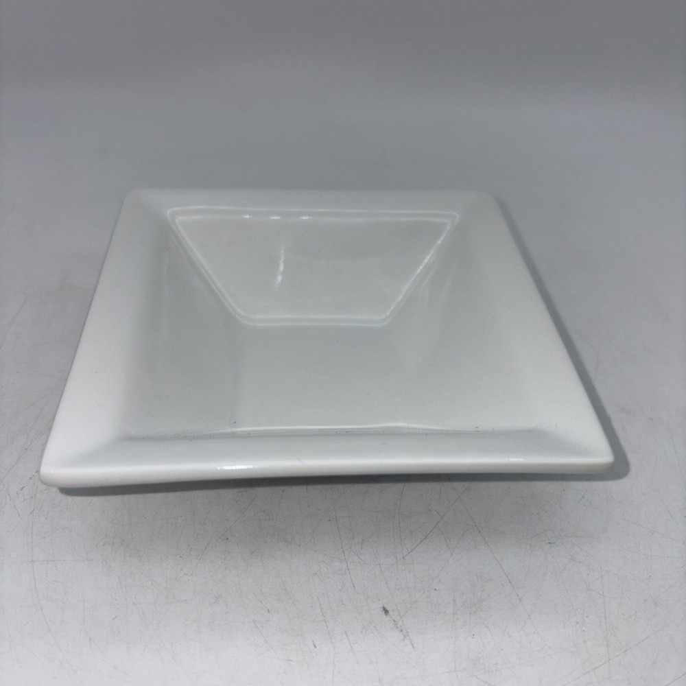 World Tableware SL-11 Slate White 10 Oz. Square Bowl Replacement