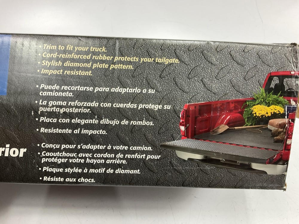 ProTecta 9583 Diamond Tailgate Protector Rubber Liner Mat - 1994-up Chevy S10