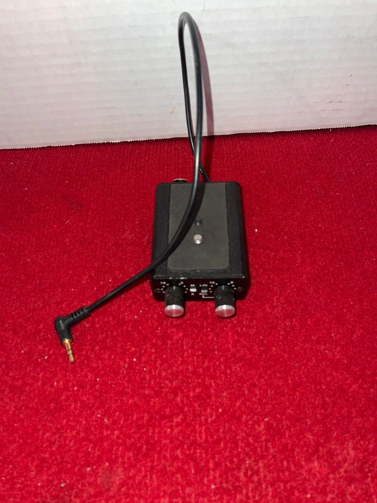 Beachtek DXA Universal Microphone Adapter for Camcorders