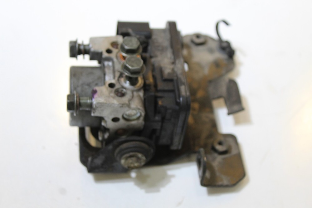 2018 Indian Scout Bobber ABS Brake Pump Module Assembly 2205610