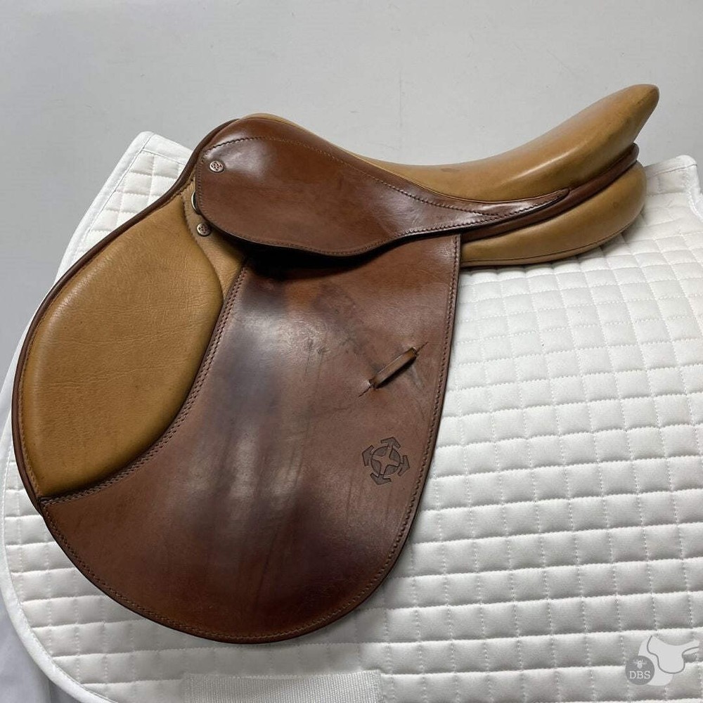 Courbette Alpina Jumping Saddle  17" M