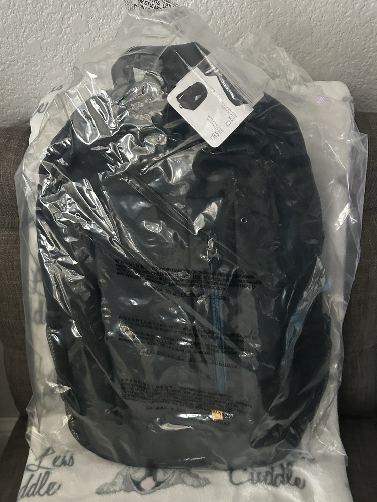 Brand new Case Logic 15.6 Jaunt ( Backpack)