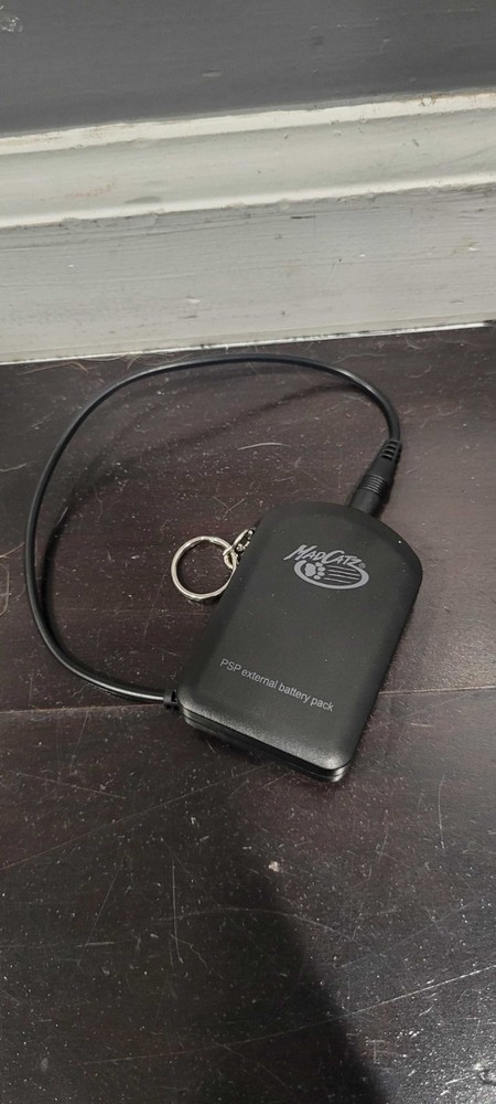 Mad Catz PSP External Battery Pack