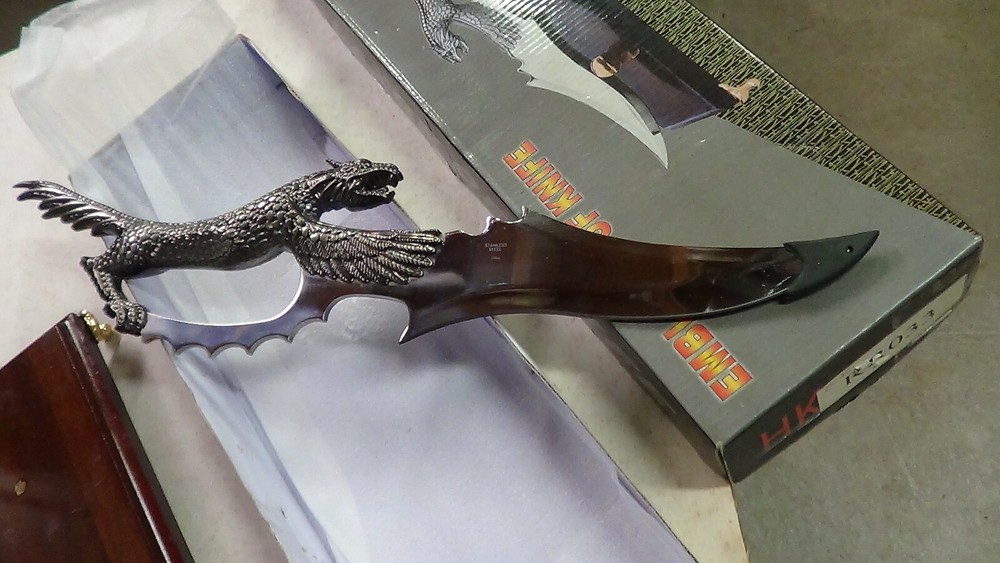 knife dagger sword impressive Gift