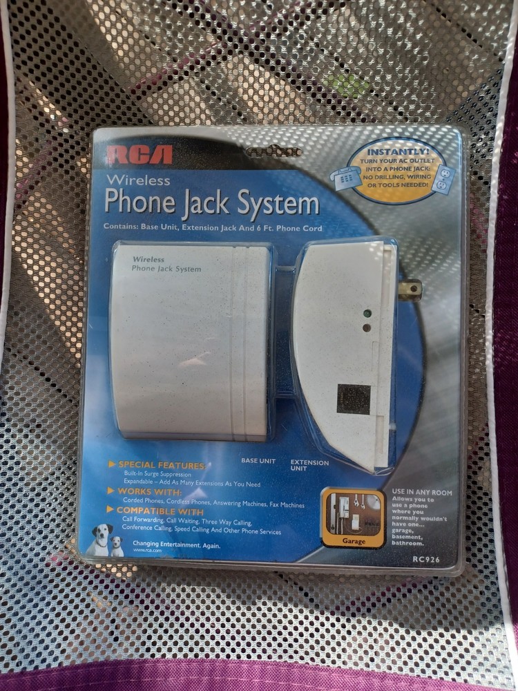 RCA Wireless Phone Jack System Model RC926 Instantly Turn Any Outlet Into A Jack