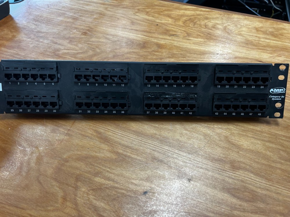 UNTESTED AMP NETCONNECT CAT 5E SYSTEM 48 PORT