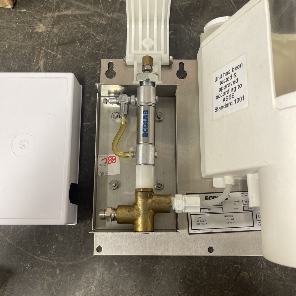 ECOLAB ECO-CLEAN DISTRIBUTOR 600