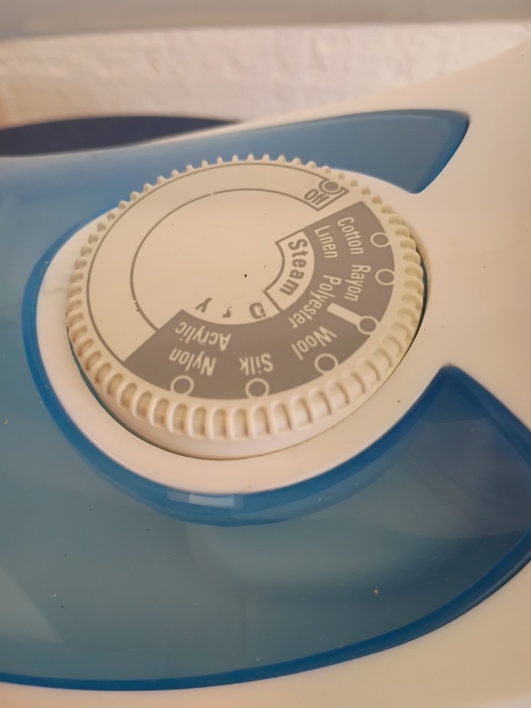 Ge Light Weight Iron