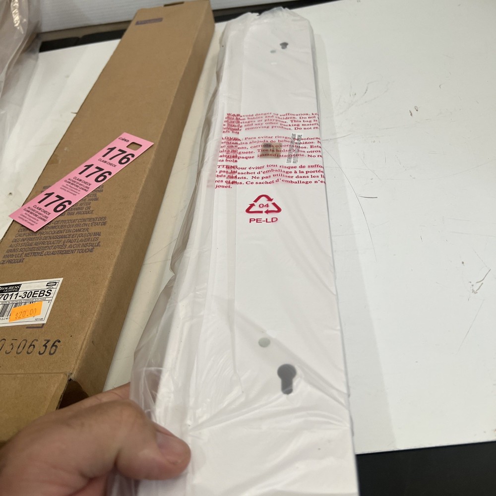 Progress Lighting 21.5 Inches LED White Modern Linear Undercabiet Light