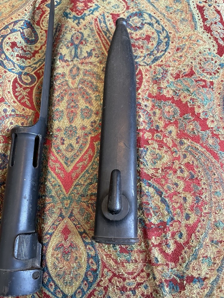 VINTAGE BAYONET W/ SHEATH