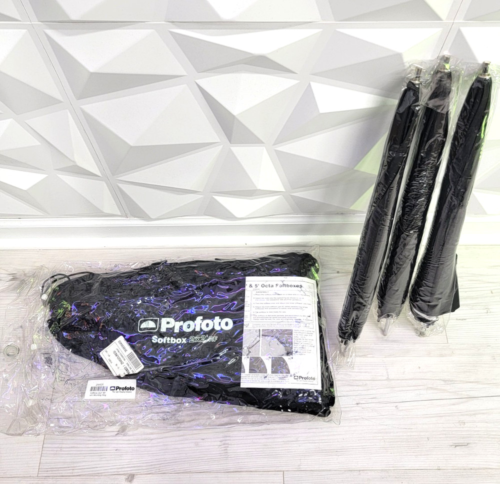 Profoto 2X2' RF Softbox With Bag, Rods, Interior/Exterior Diffusers & umbrellas!