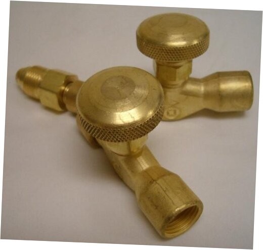 Inert Gas "Y" Valve Argon  # 411