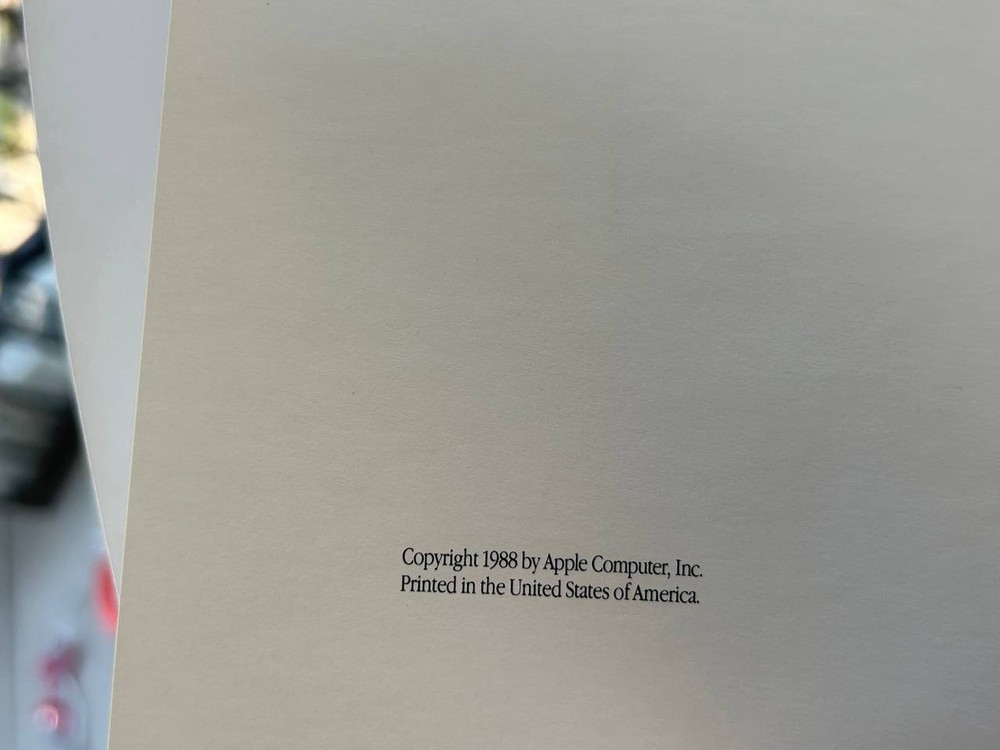 Apple Direction for the Nineties John Sculley 1988 Booklet Apple Computer