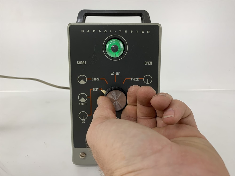 Heathkit Intermittent IT-22 Capacitor Test Meter