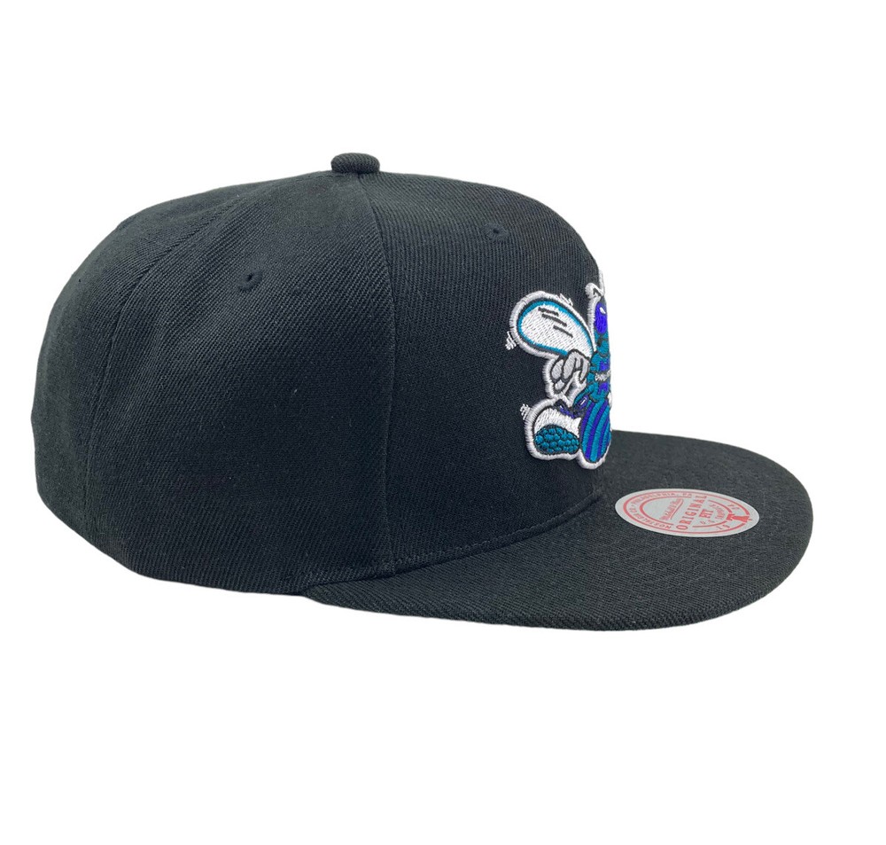 Charlotte Hornets Mitchell & Ness NBA core basic Snapback black hat cap