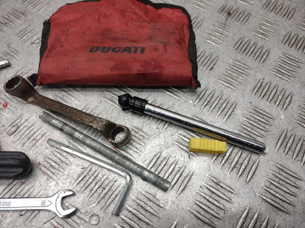 2009 DUCATI MONSTER 696+ M696 PLUS TOOLKIT