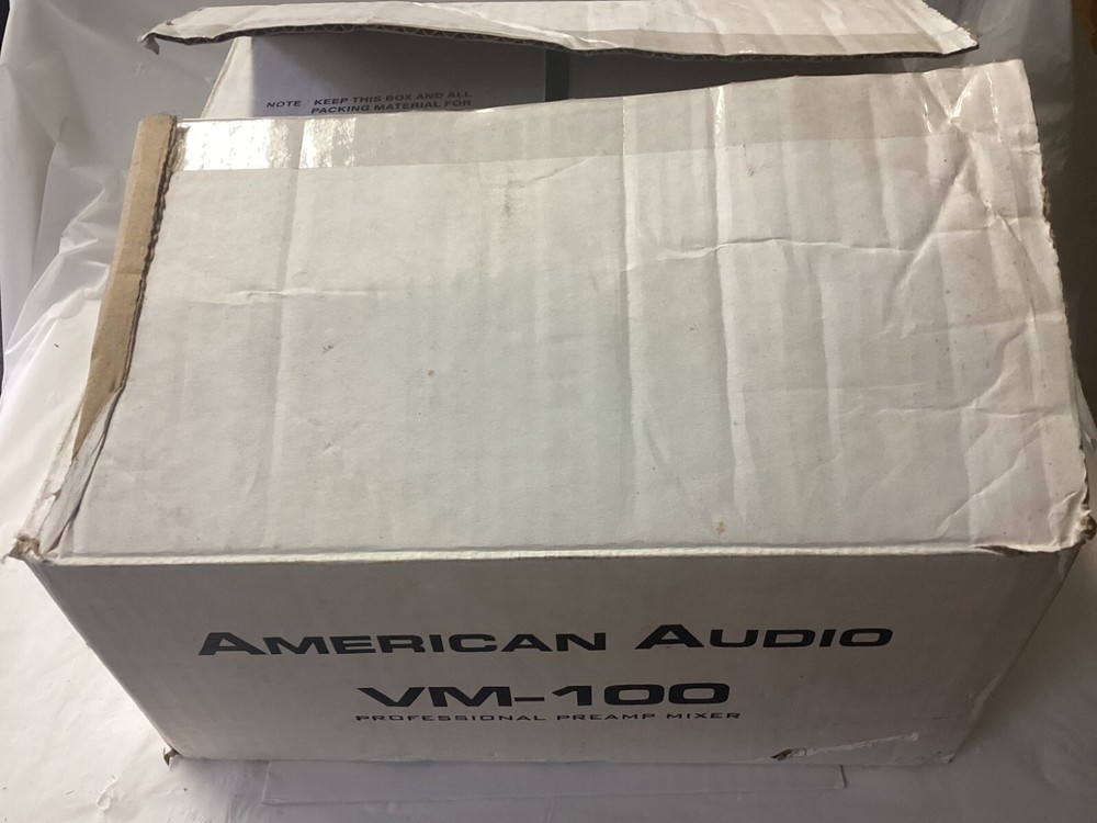 American Audio VM-100 DJ Mixer