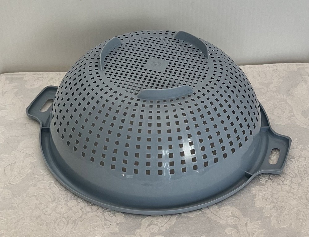 Retro Vintage Max Klein Plastic Colander • BLUE