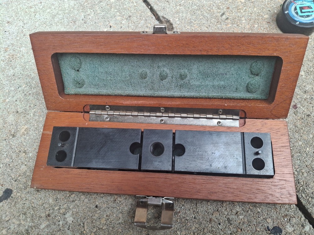 Instron Specimen Alignment Fixture Universal Precision Sample Centering Block