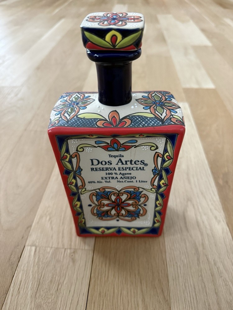 Dos Artes Extra Anejo EMPTY Bottle