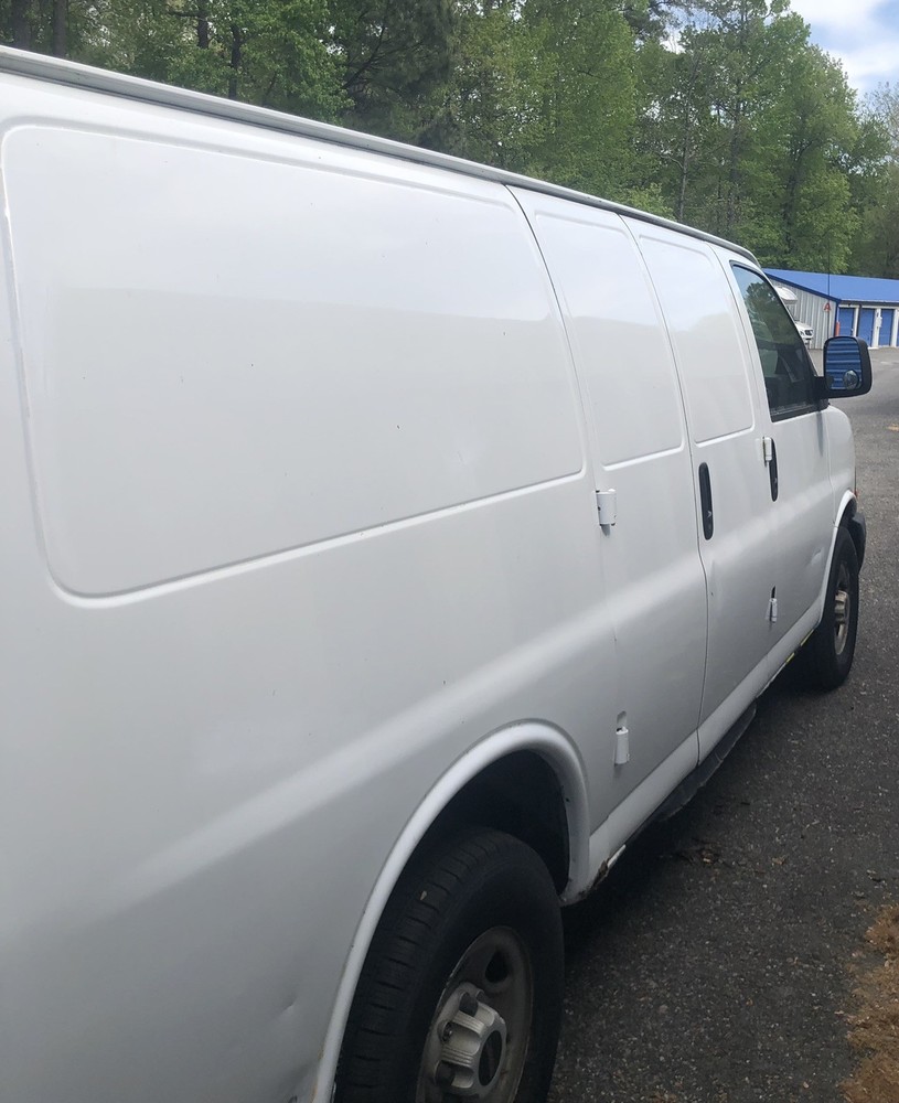 Carpet cleaning van with hydromaster 318