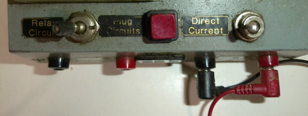 Vintage Unbranded AC/DC Voltmeter Made In Taiwan-Untested