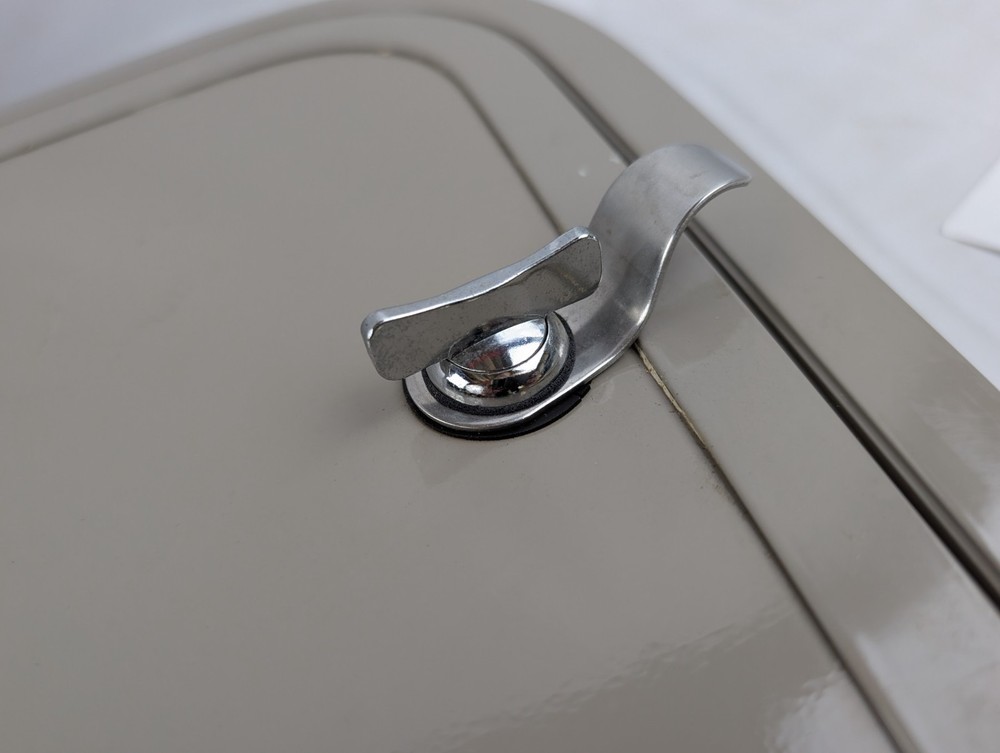 Challenger 36" x 20" RV Baggage Compartment Access Door Hatch Coachmen Camper