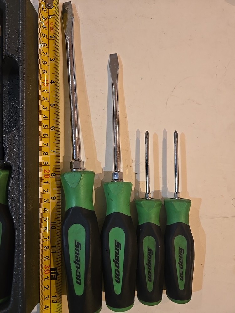 SNAP-ON 10PC GREEN SCREWDRIVER SET Assorted Phillips And Flat Head