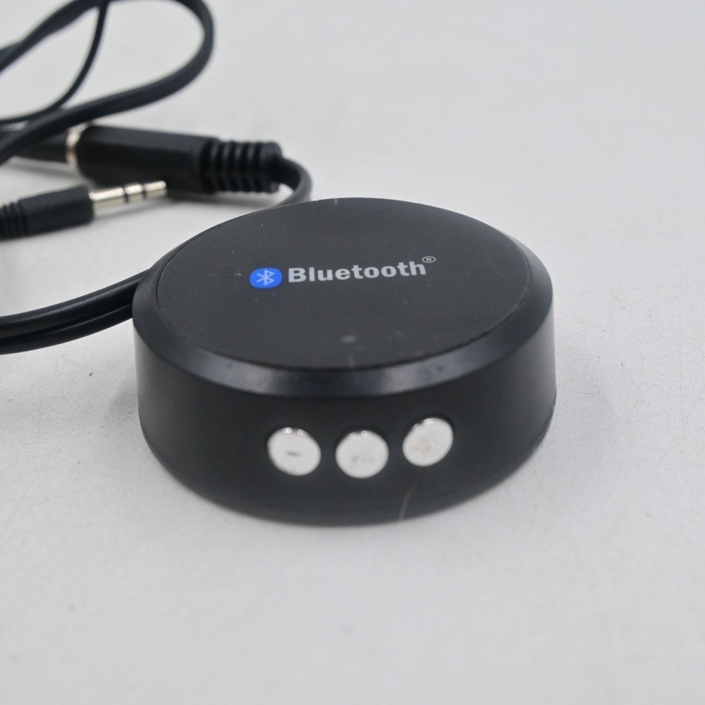 Blackweb BWA15AV163 Bluetooth Music Receiver