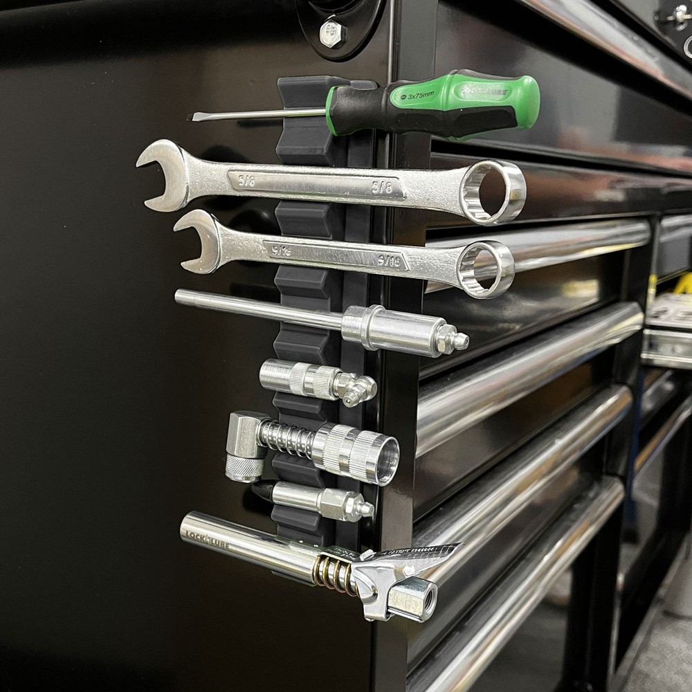 LockNLube Magnetic Tool Holder