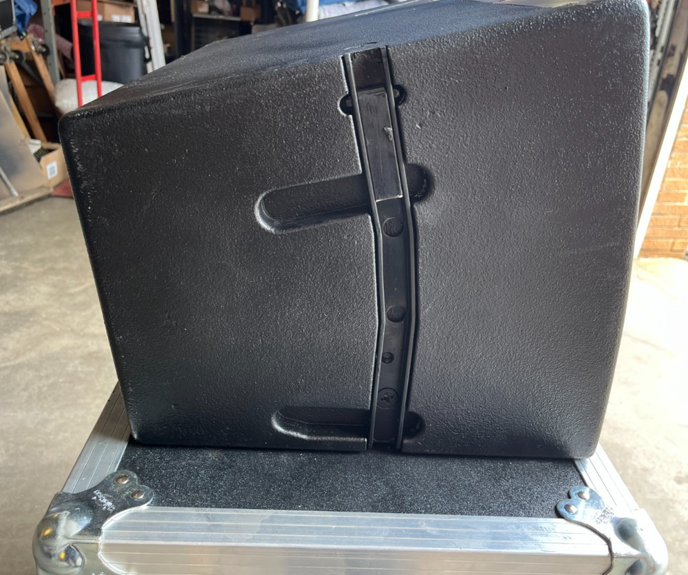 JBL VRX932LA-1WH