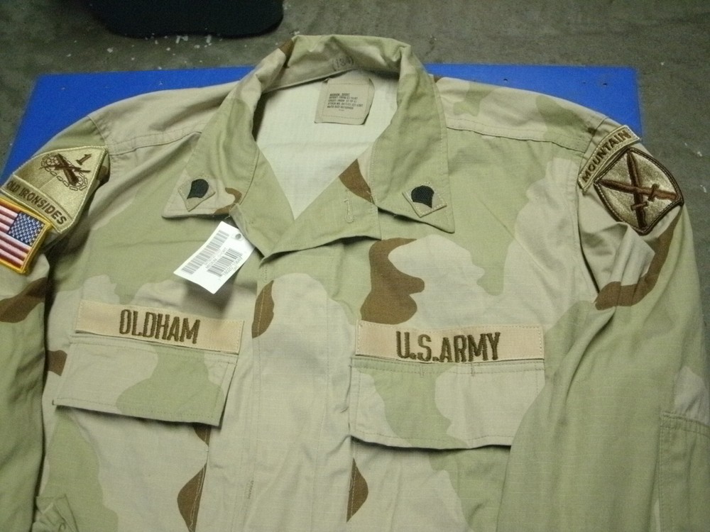 US ARMY DESERT SHIRT/ COAT SIZE MEDIUM SHORT