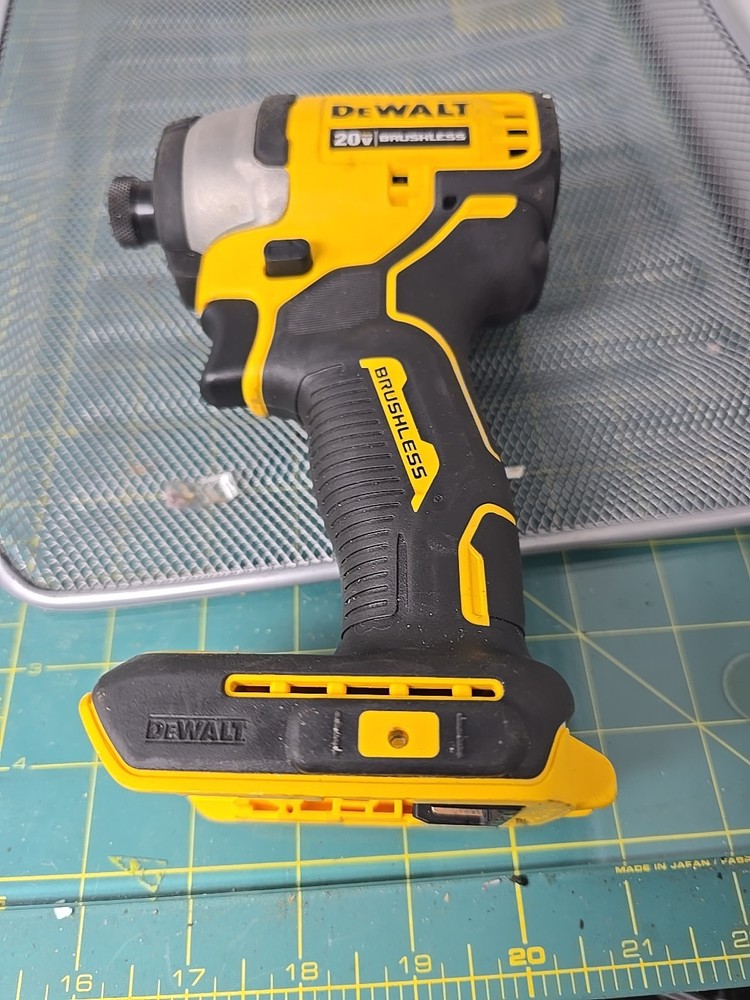 DEWALT ATOMIC Compact Series DCF809 20V MAX brushless Impact Driver Tool Only