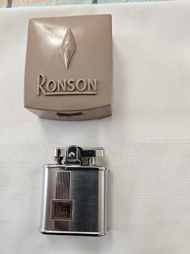 Vintage Ronson Whirlwind Lighter