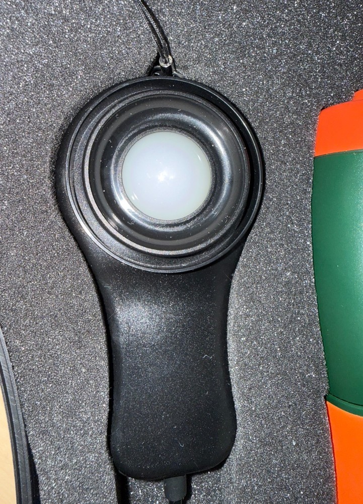 Extech HD400 Heavy Duty Light Meter with Accessories w/Case