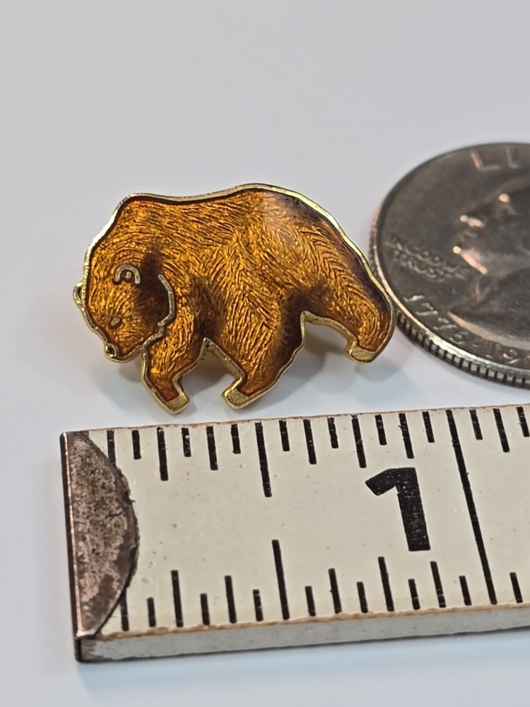 Bear Lapel Pin Small Size Nice Enamel