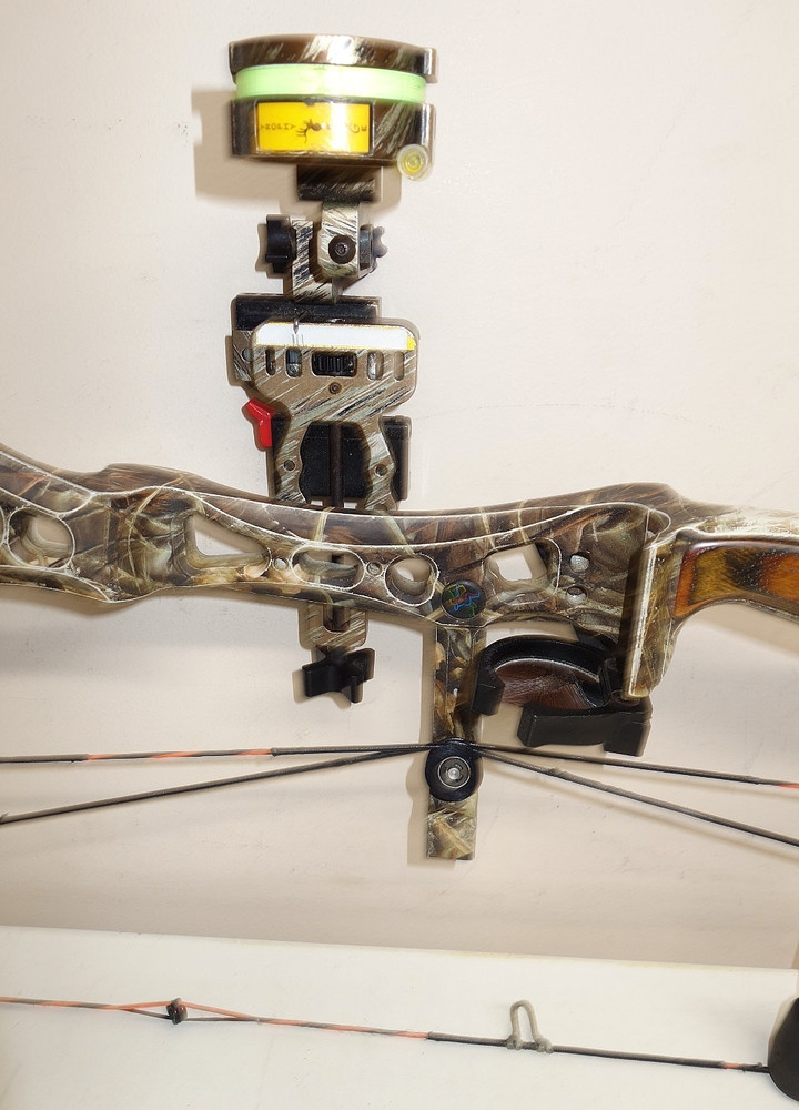 Compound Bow Bowtech "The General " Left Handed