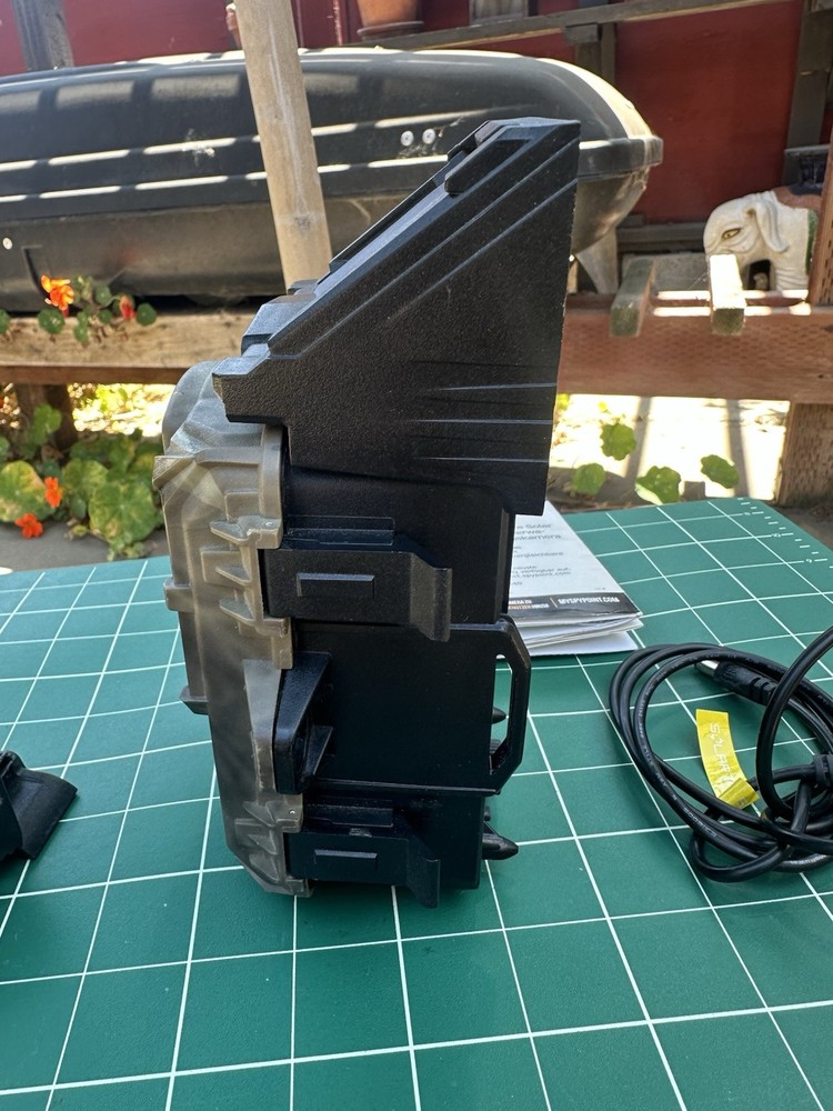 SPYPOINT Solar Trail Camera