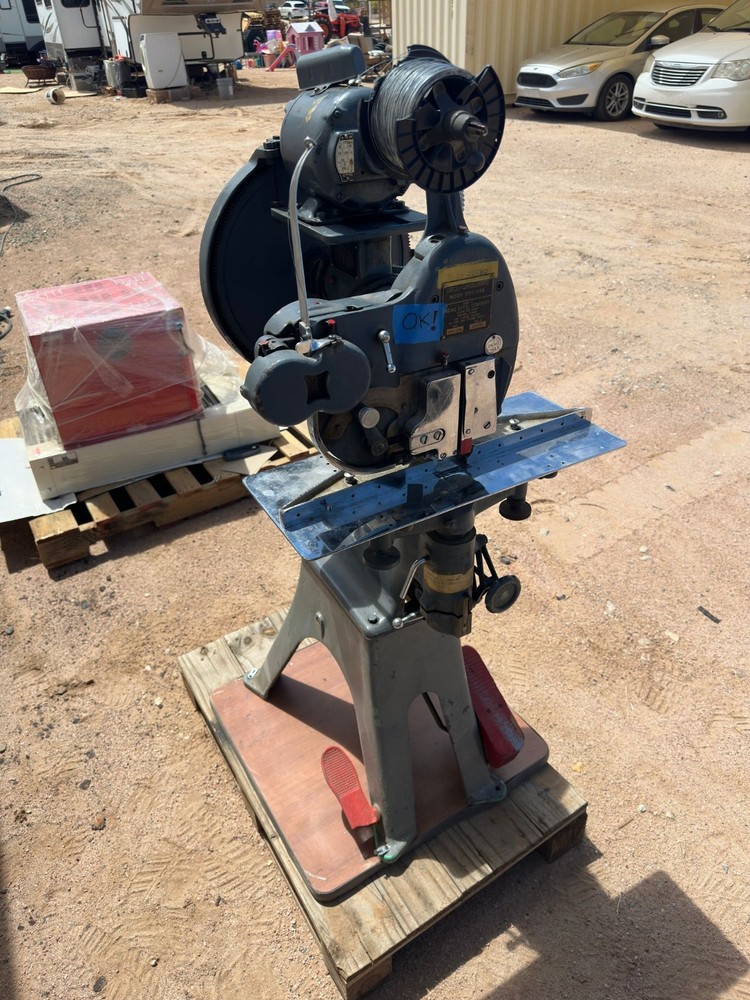 N3A-3/4 BOOK STITCHER, N3A ACME-MORRISON - Working!